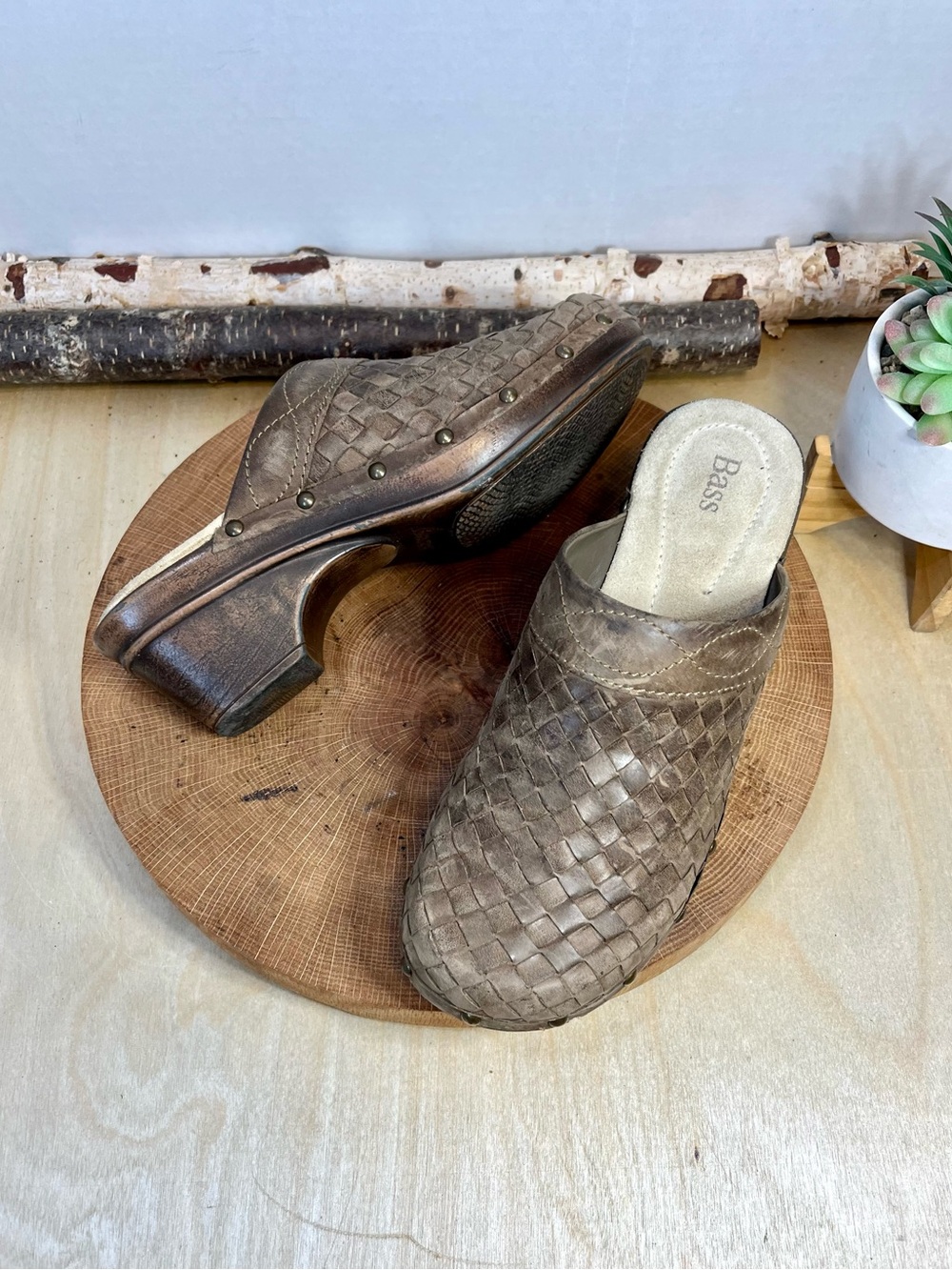 Vintage Bass Woven Leather Mules Julie Size 8 Y2K Slide Sandals Made in Brazil